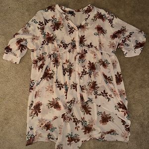 Torrid High Low Floral Top